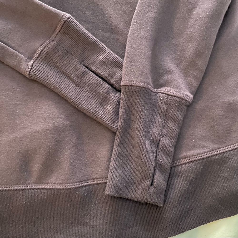 Athleta Coaster Luxe Sweatshirt in Deep Crocus Violet - Sz Small - Picture 4 of 15